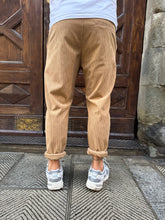 Carica l'immagine nel visualizzatore di Gallery, Pantalaccio Faz in velluto biscotto