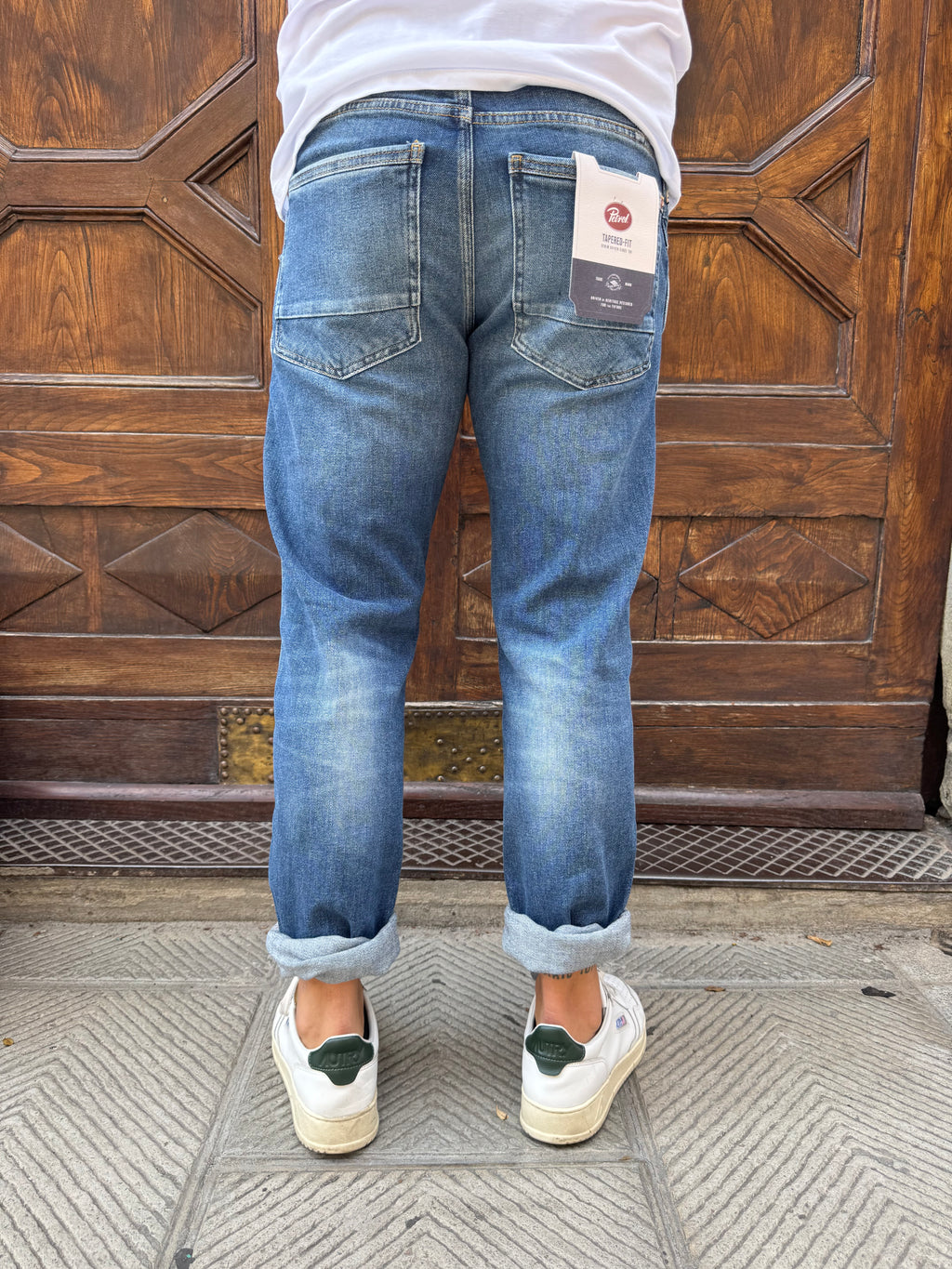 Jeans Works di Petrol Ind.