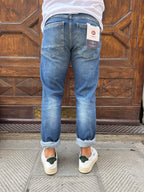 Jeans Works di Petrol Ind.