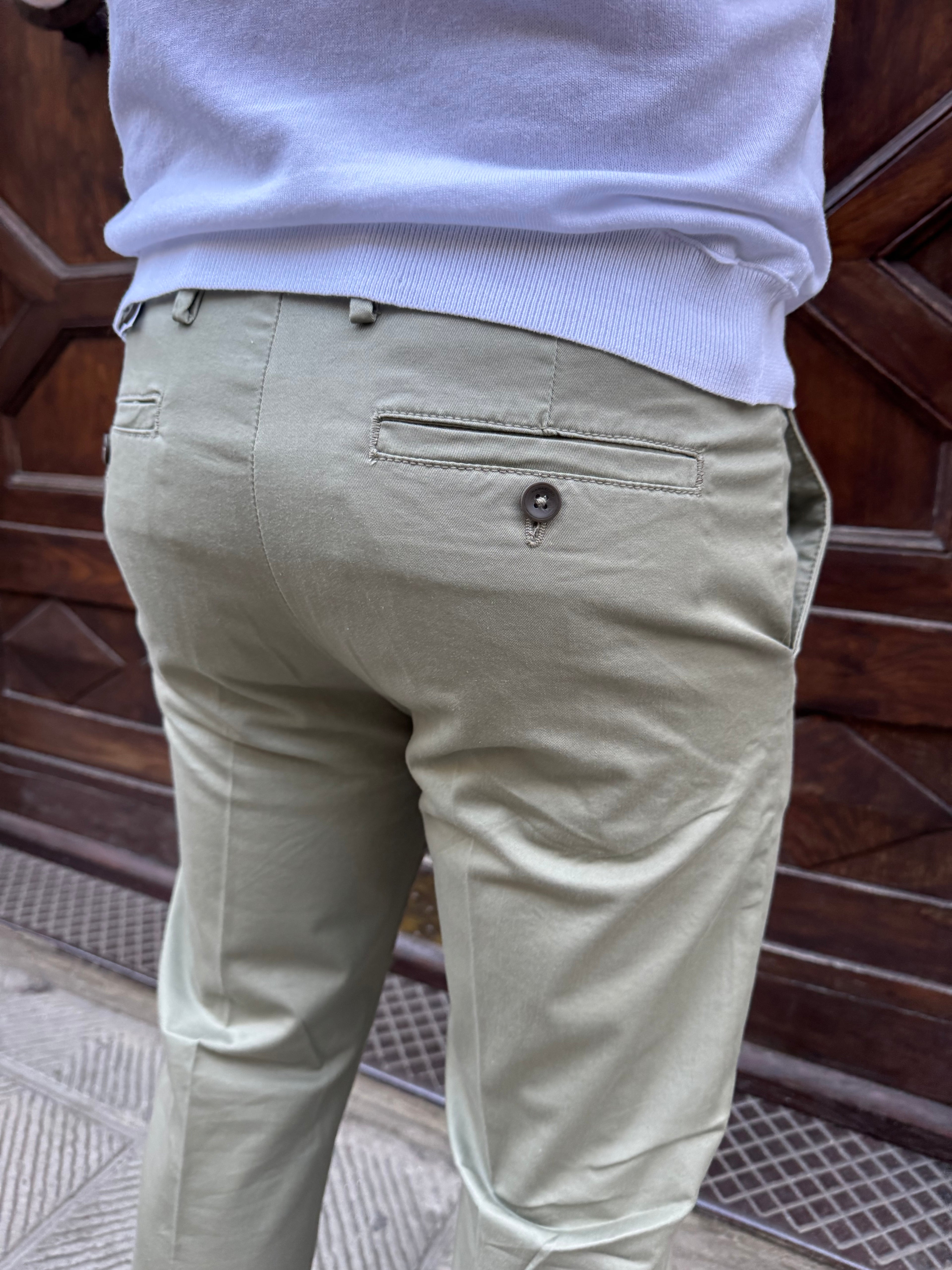 Pantalone Chinos di Hamaki-Ho verde