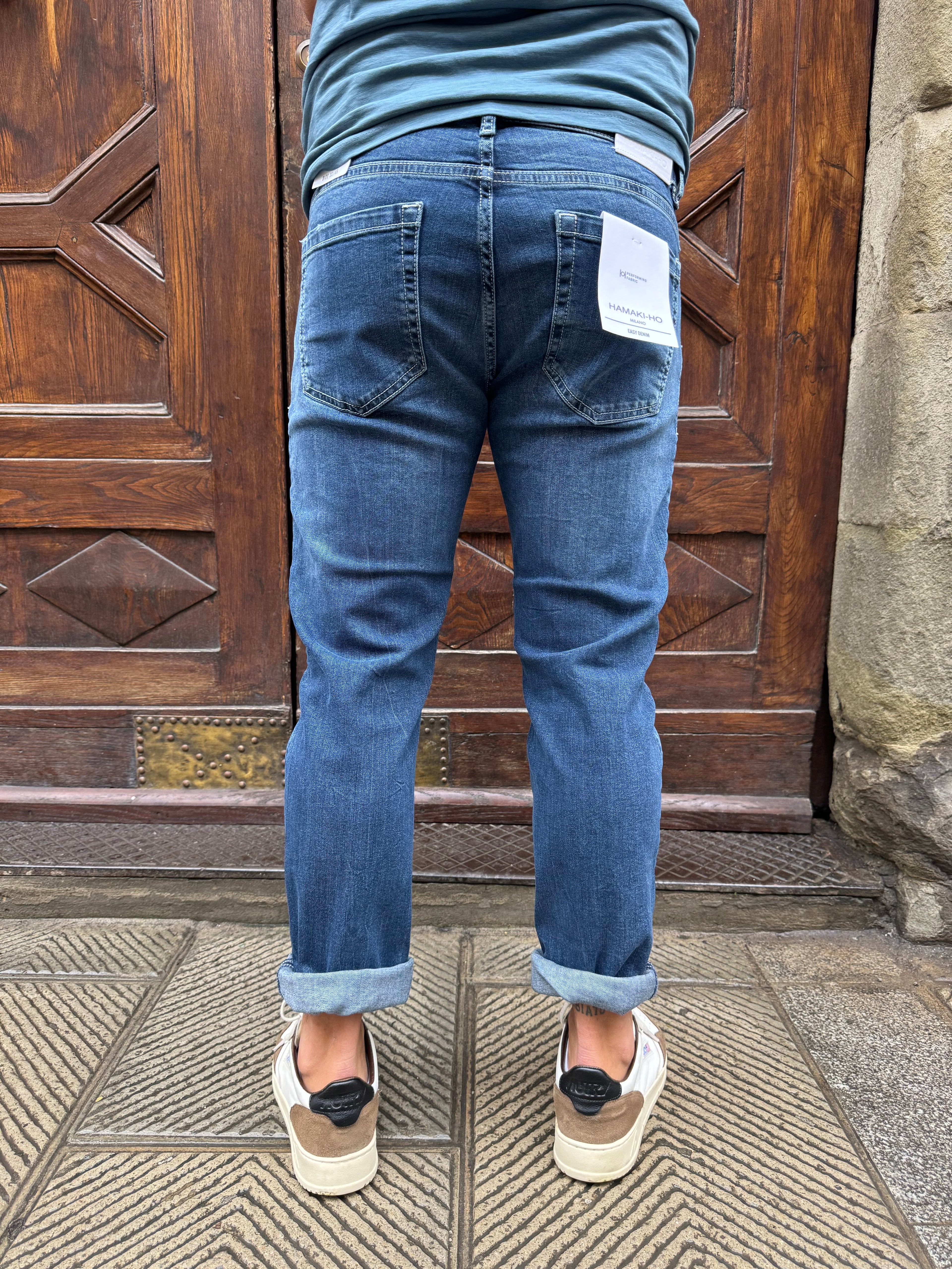 Jeans Steve di Hamaki-Ho