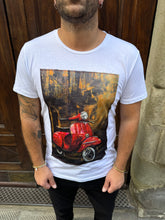 Carica l&#39;immagine nel visualizzatore di Gallery, T-Shirt Vespa
