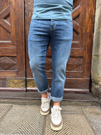 Jeans Steve di Hamaki-Ho