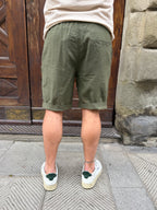 Bermuda Malibù di 3.9 in lino verde