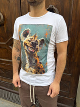 Carica l&#39;immagine nel visualizzatore di Gallery, T-Shirt iena
