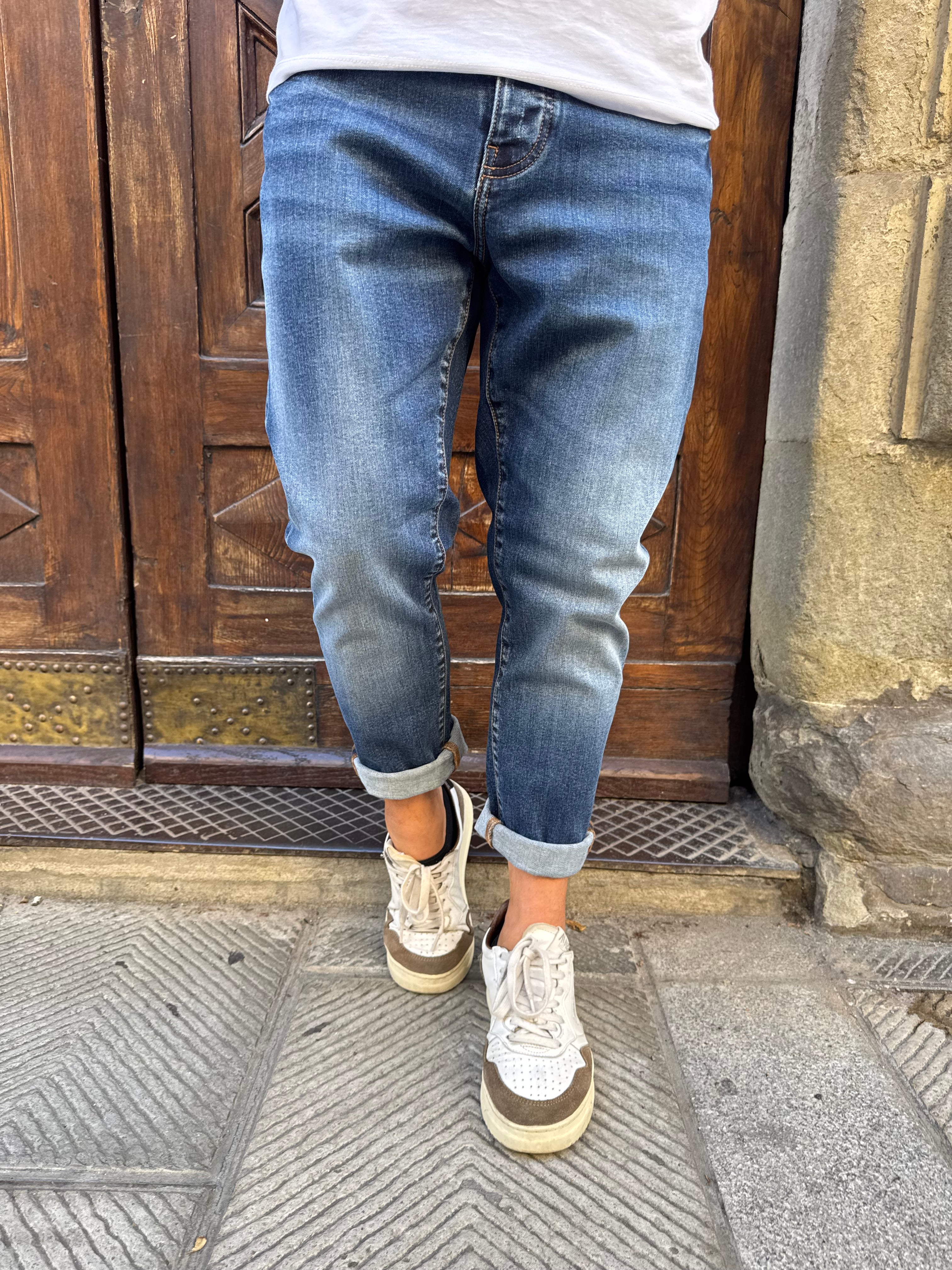 Jeans William di Hamaki