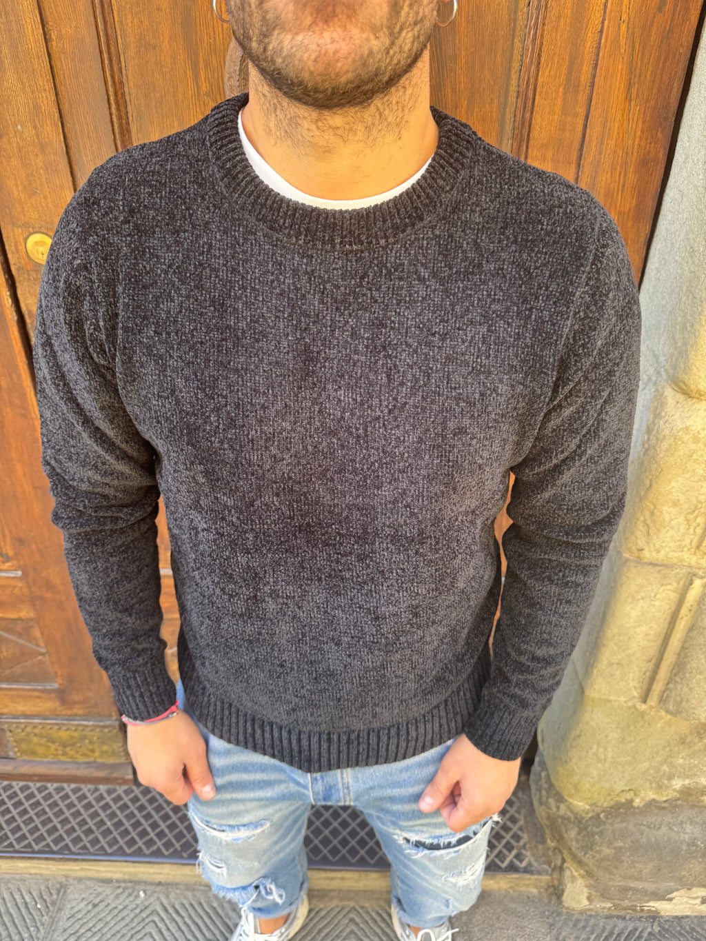 Maglione in ciniglia di Telamira nero