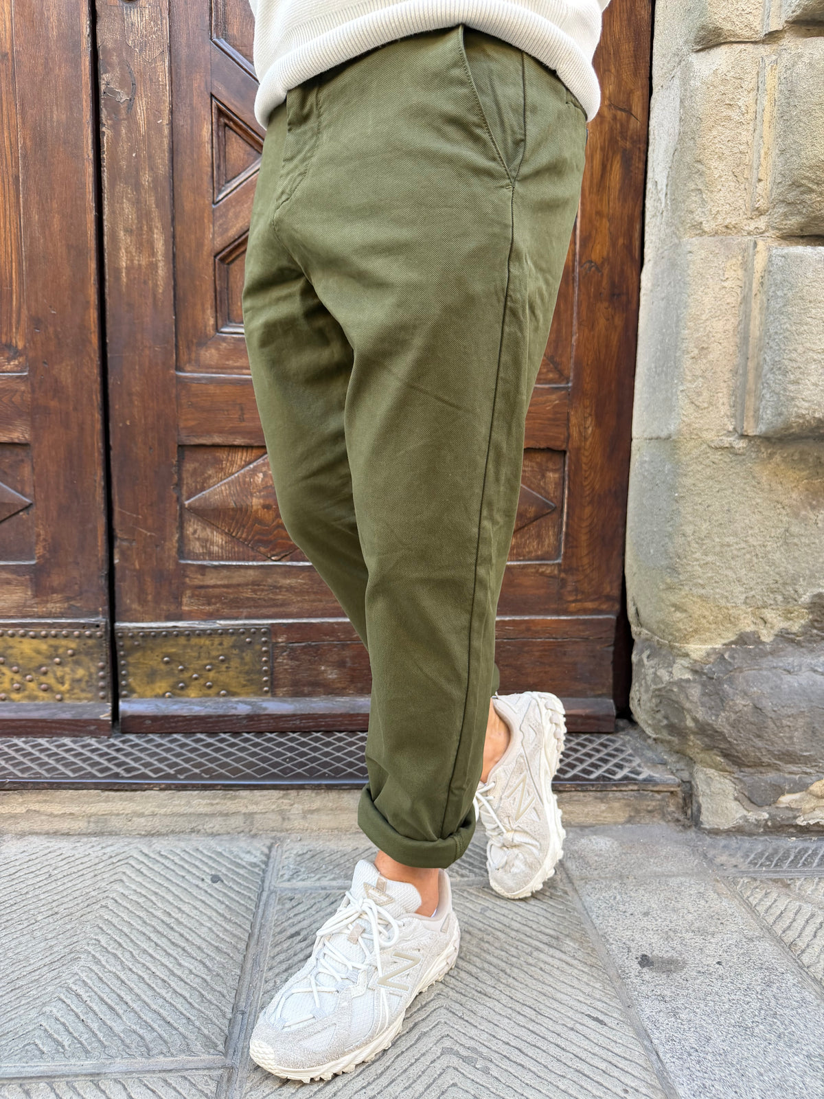 Pantalone Chinos di Hamaki-Ho in piquet verde