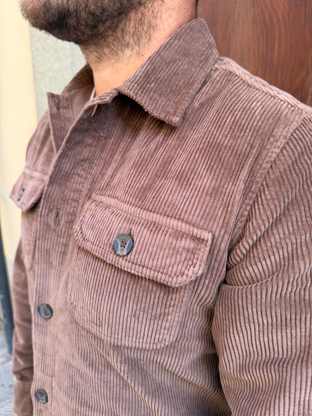 Giacca camicia di Tréz in velluto cioccolata