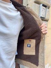 Carica l&#39;immagine nel visualizzatore di Gallery, Giacchetto in velluto di Petrol
