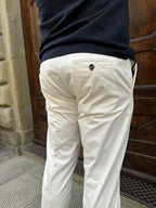 Pantalone Chinos di Telamira panna