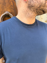 Carica l&#39;immagine nel visualizzatore di Gallery, T-shirt Raul di TRÈZ blu

