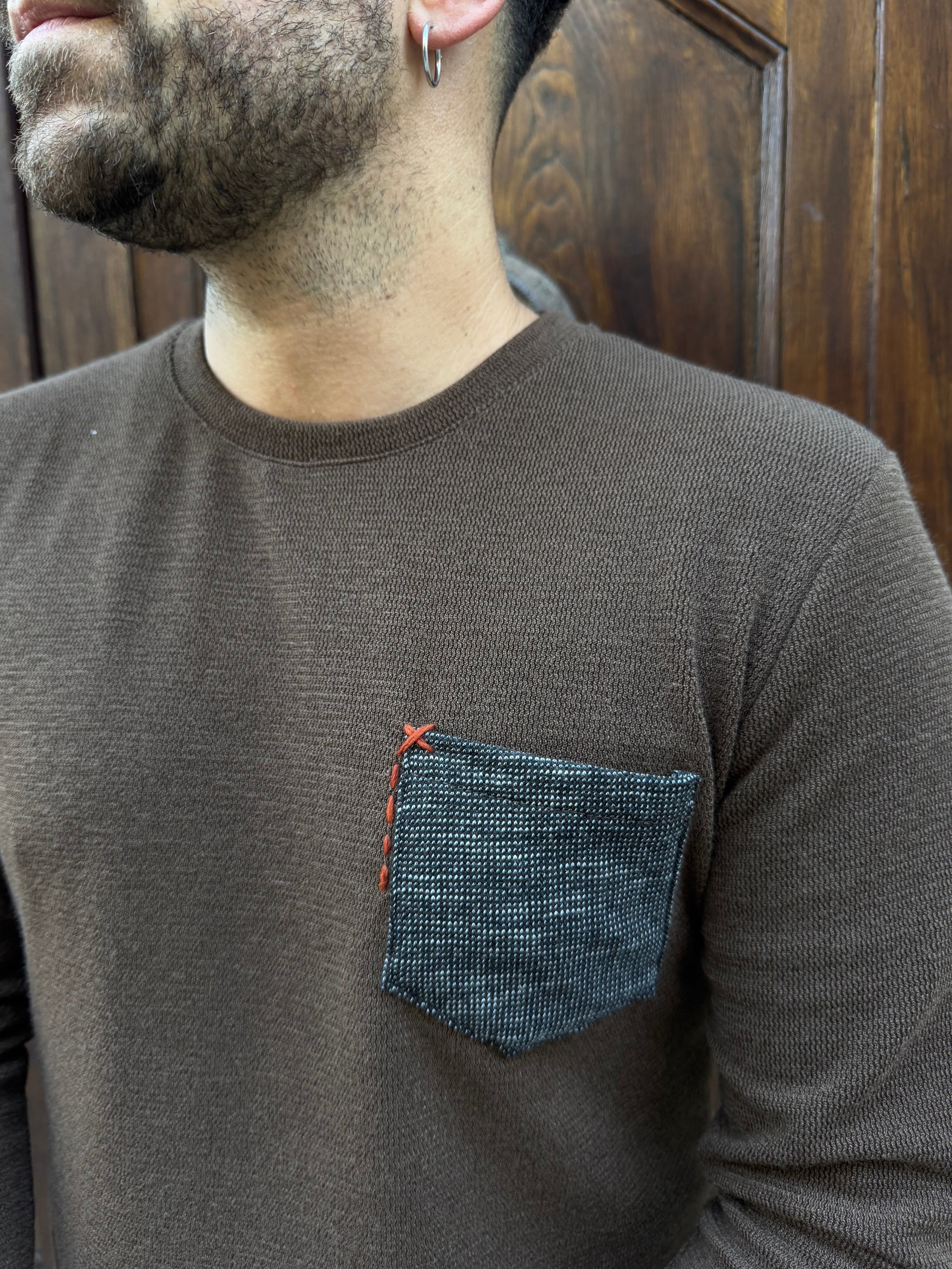 Maglioncino Jannik con taschino tabacco