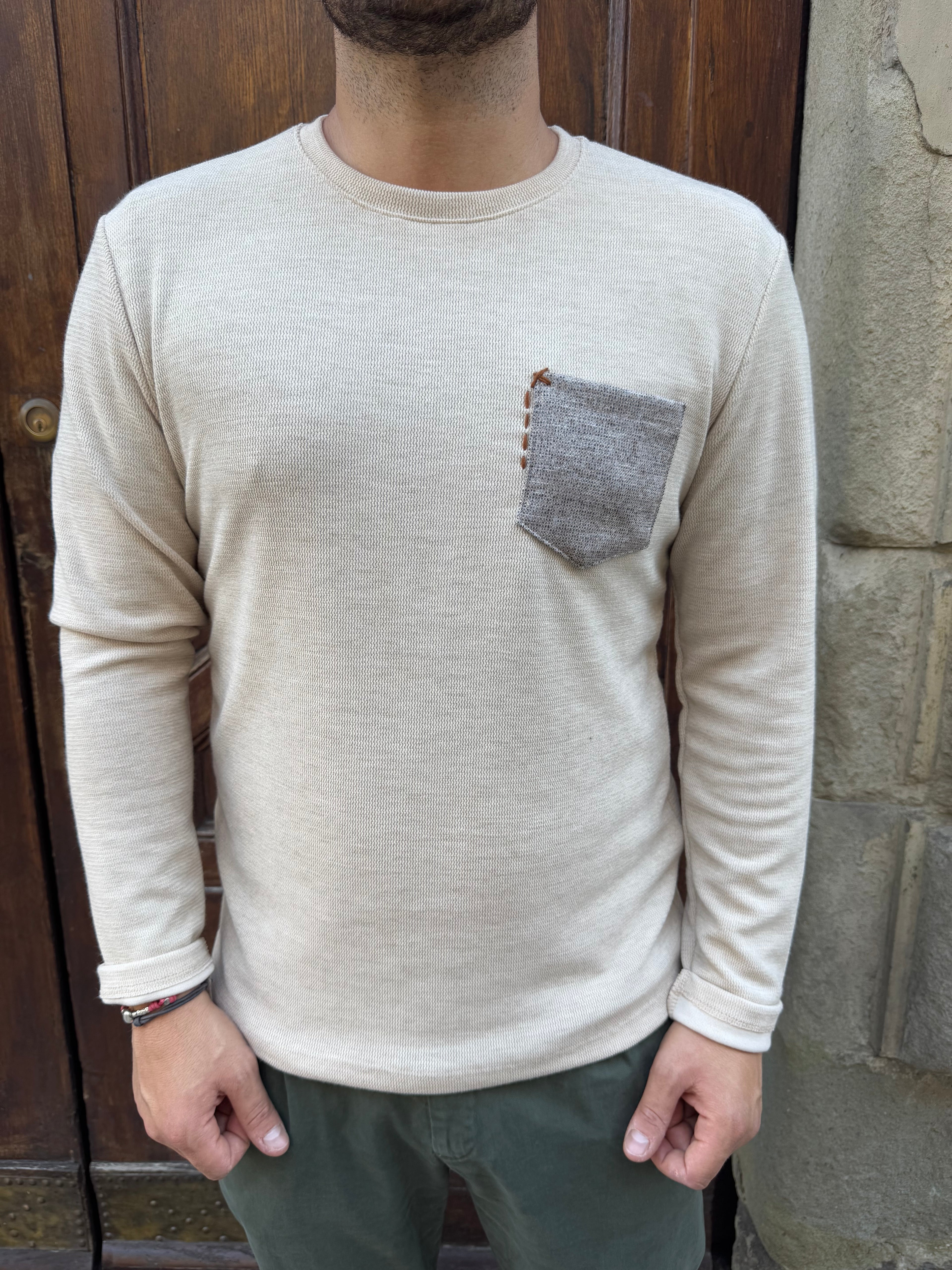 Maglioncino Jannik con taschino beige