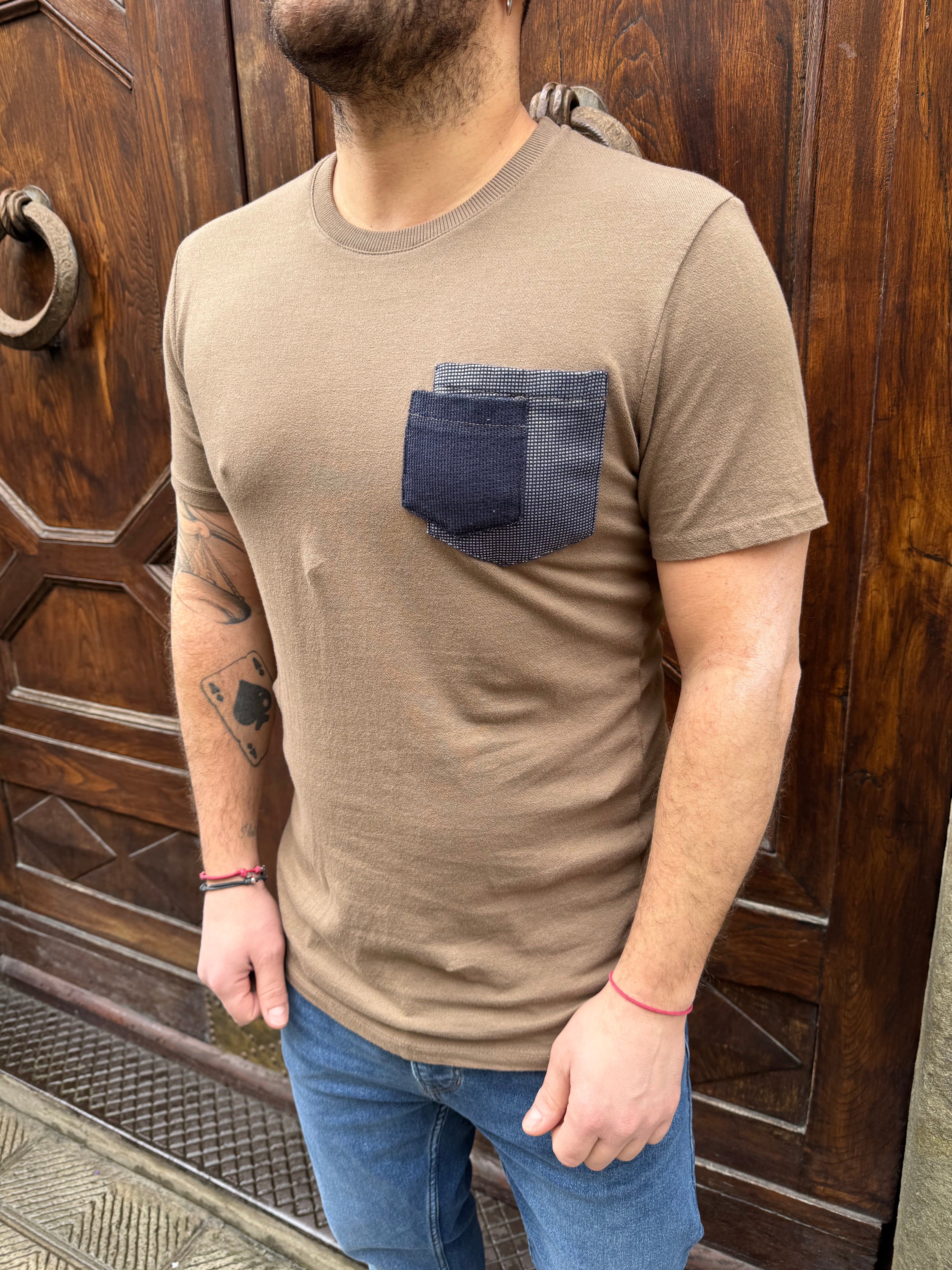 T-shirt Milano di 3.9