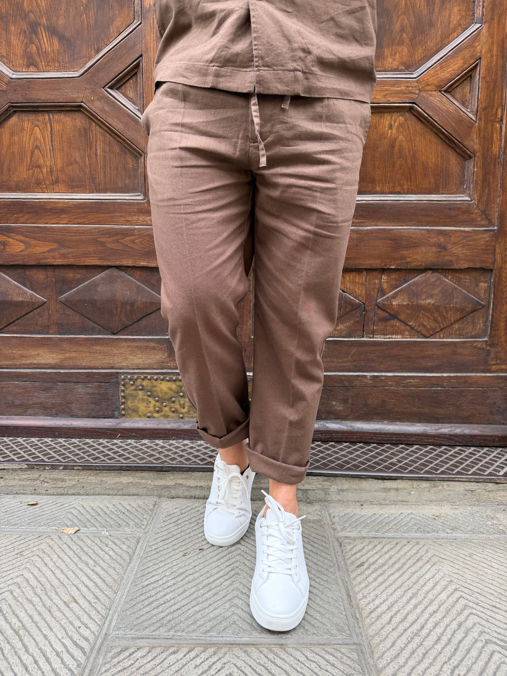 Pantalone coordinato Hamaki-Ho in lino cioccolato