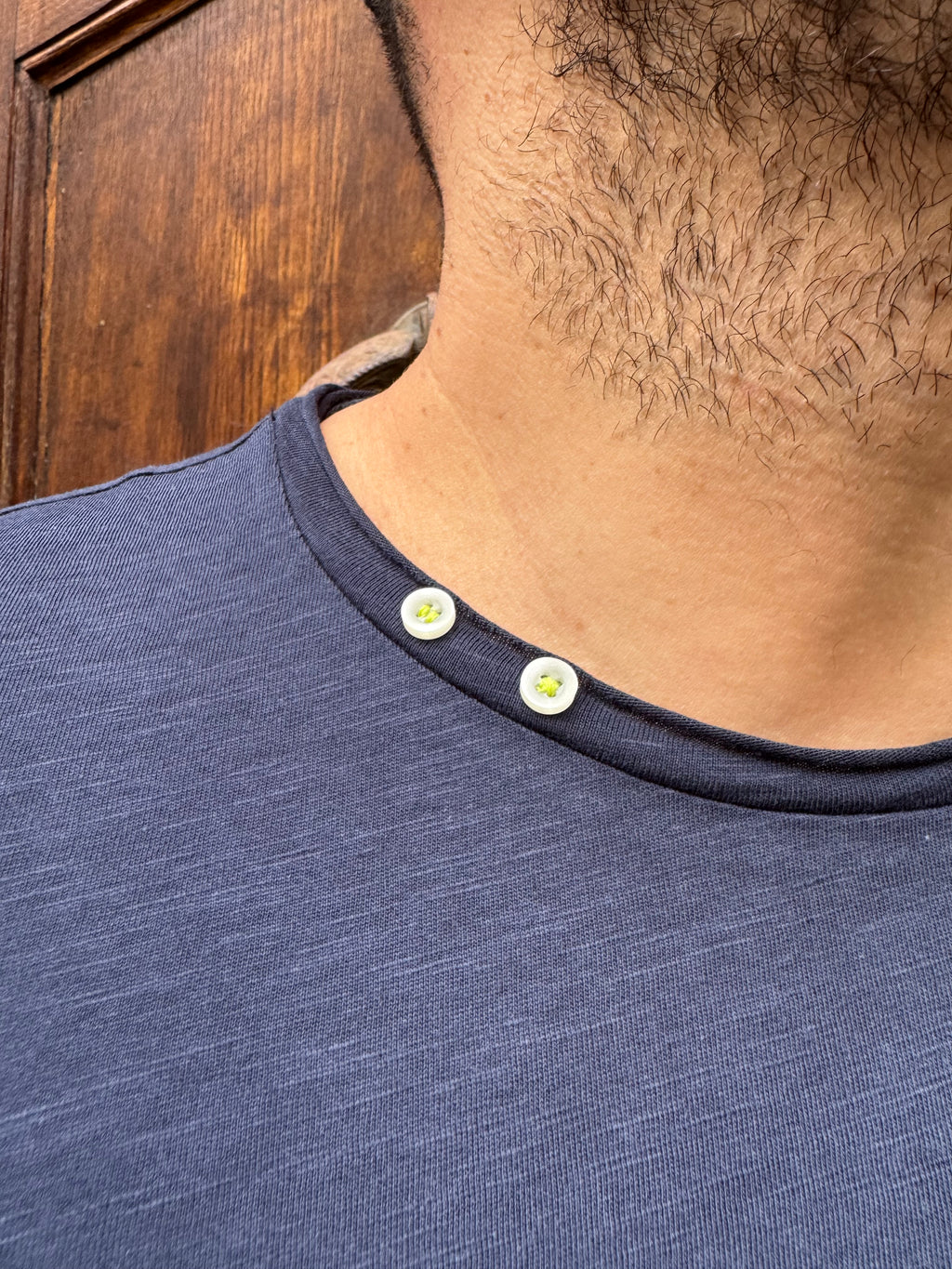 T-Shirt Topo di Tréz blu