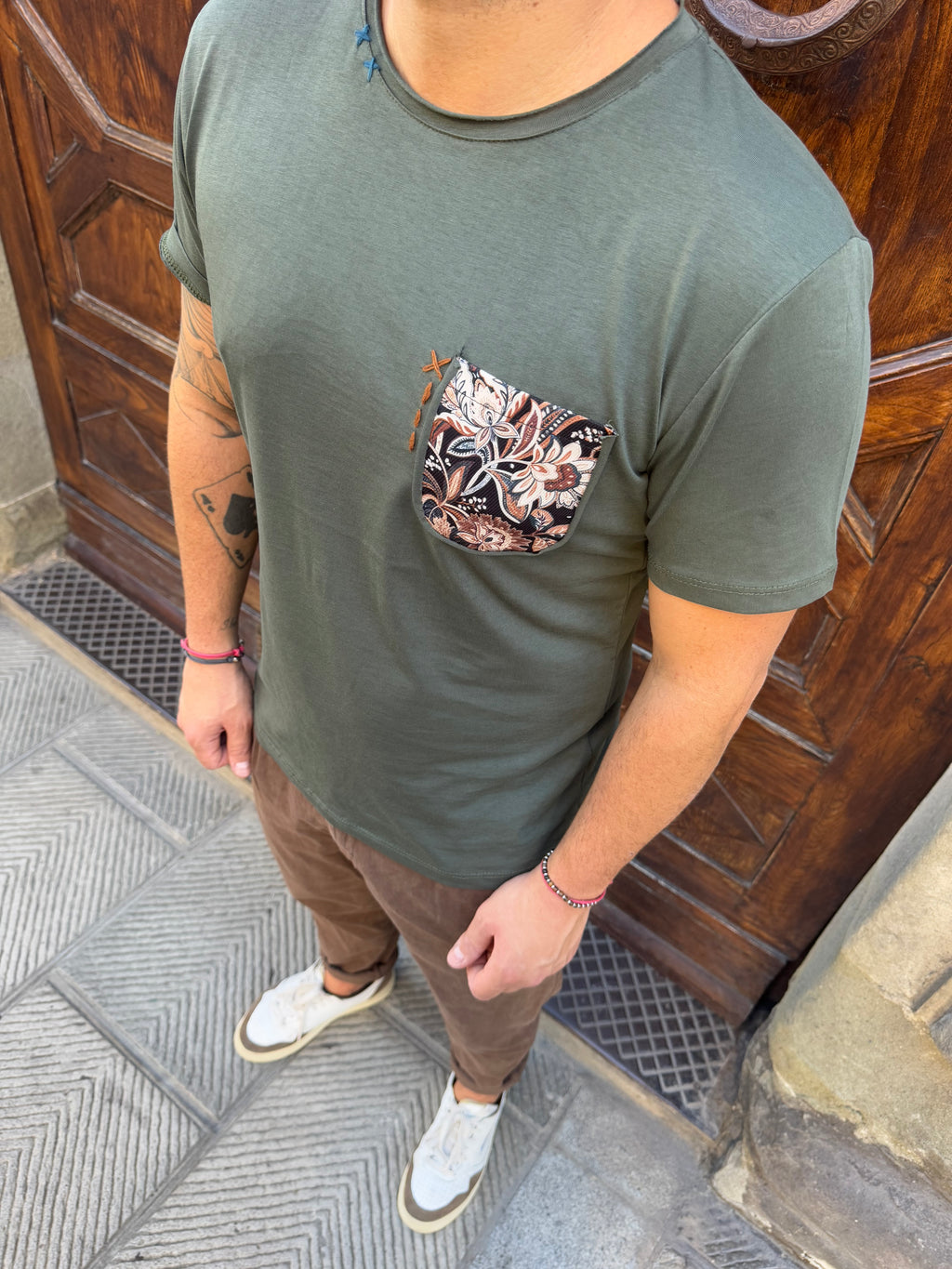 T-shirt James con taschino