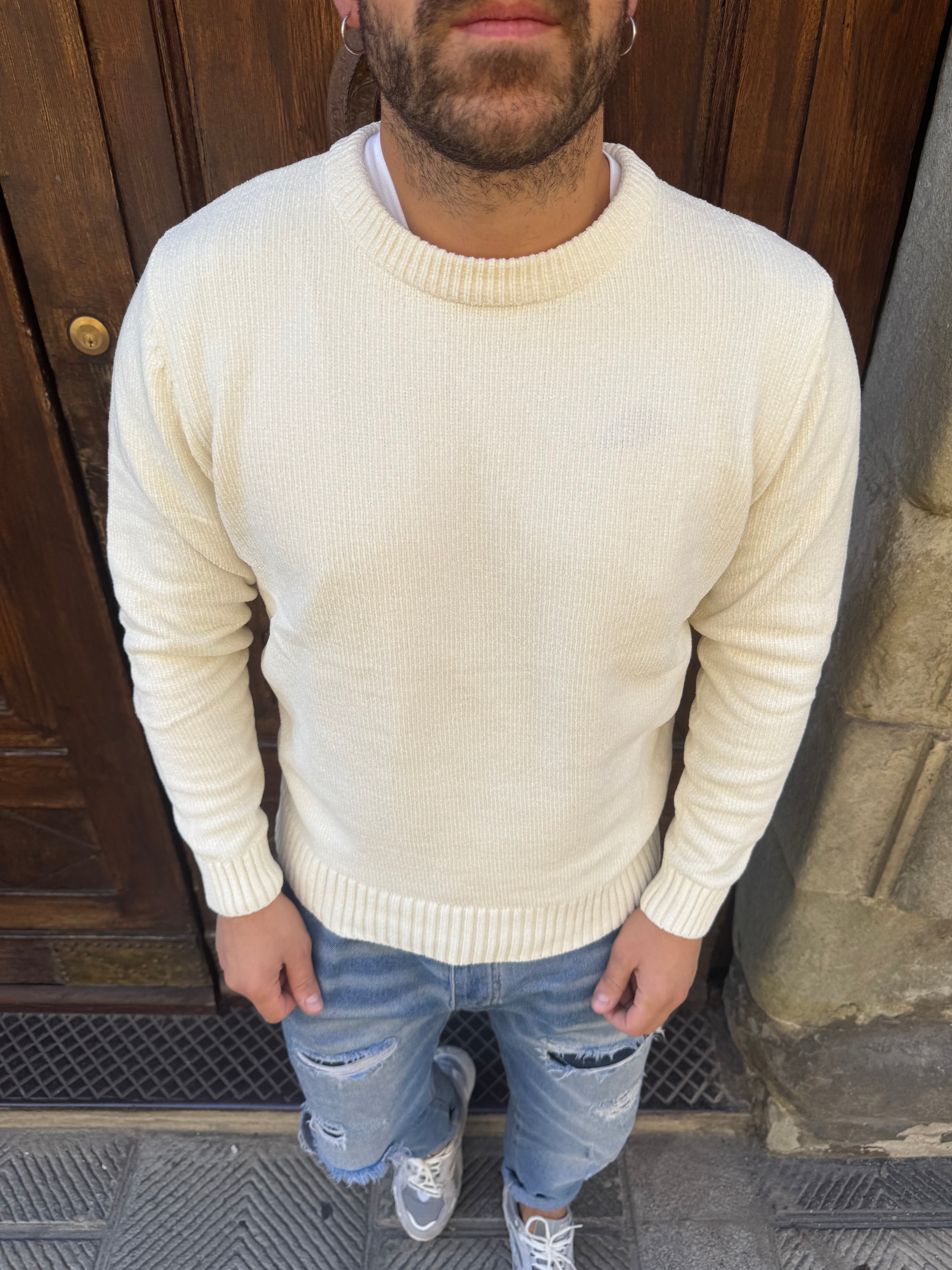 Maglione in ciniglia di Telamira panna