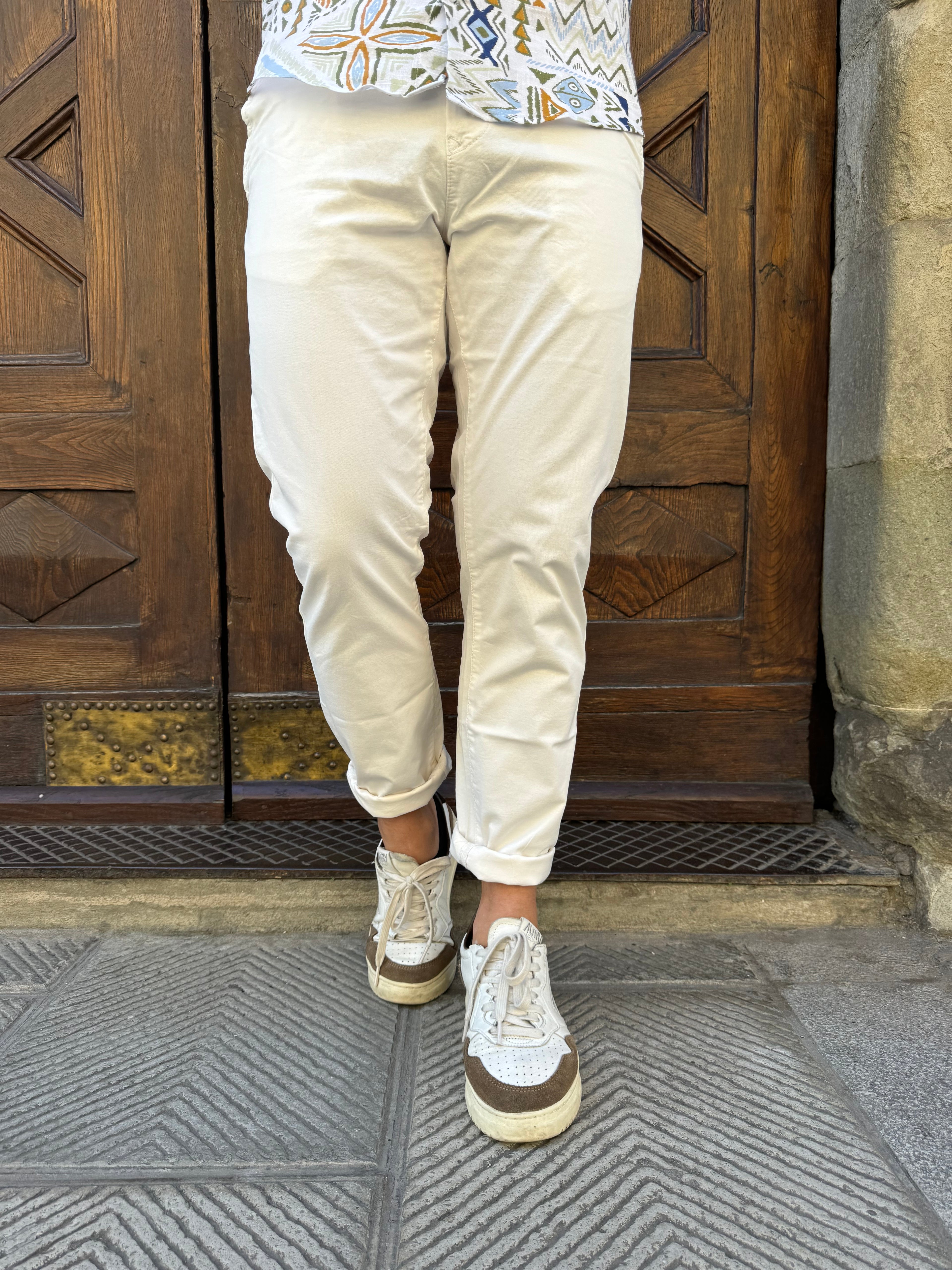 Pantalone Chinos di Tiffosi bianco