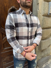 Carica l&#39;immagine nel visualizzatore di Gallery, Camicia Boscaiolo a quadri caffelatte di Telamira
