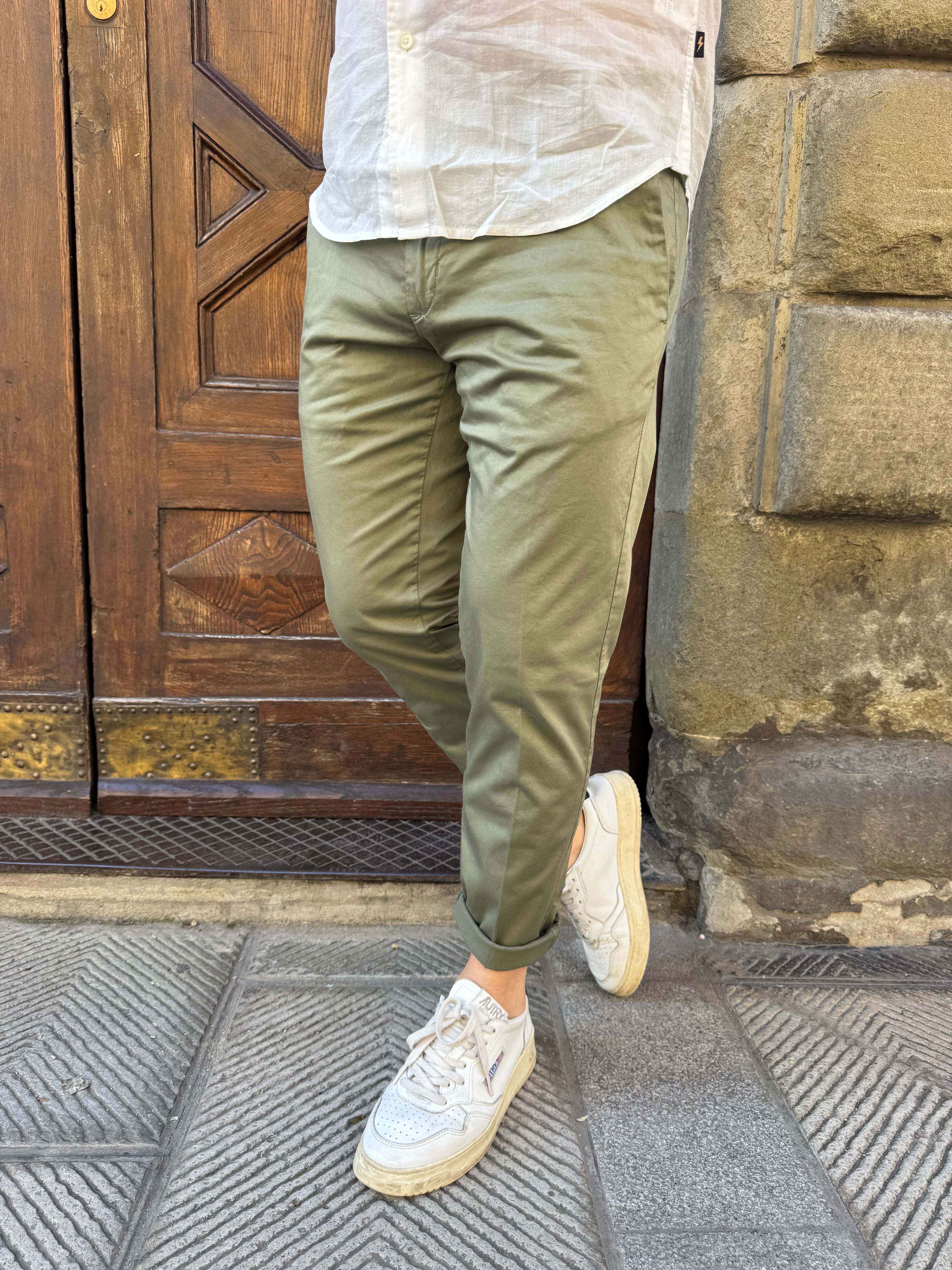 Pantalone Chinos di Telamira verde