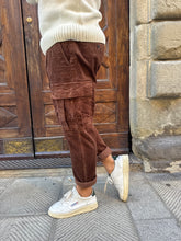Carica l&#39;immagine nel visualizzatore di Gallery, Pantalone cargo Rocciatore di Telamira cioccolato

