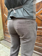 Carica l&#39;immagine nel visualizzatore di Gallery, Pantalone coordinato London di 3.9 moro
