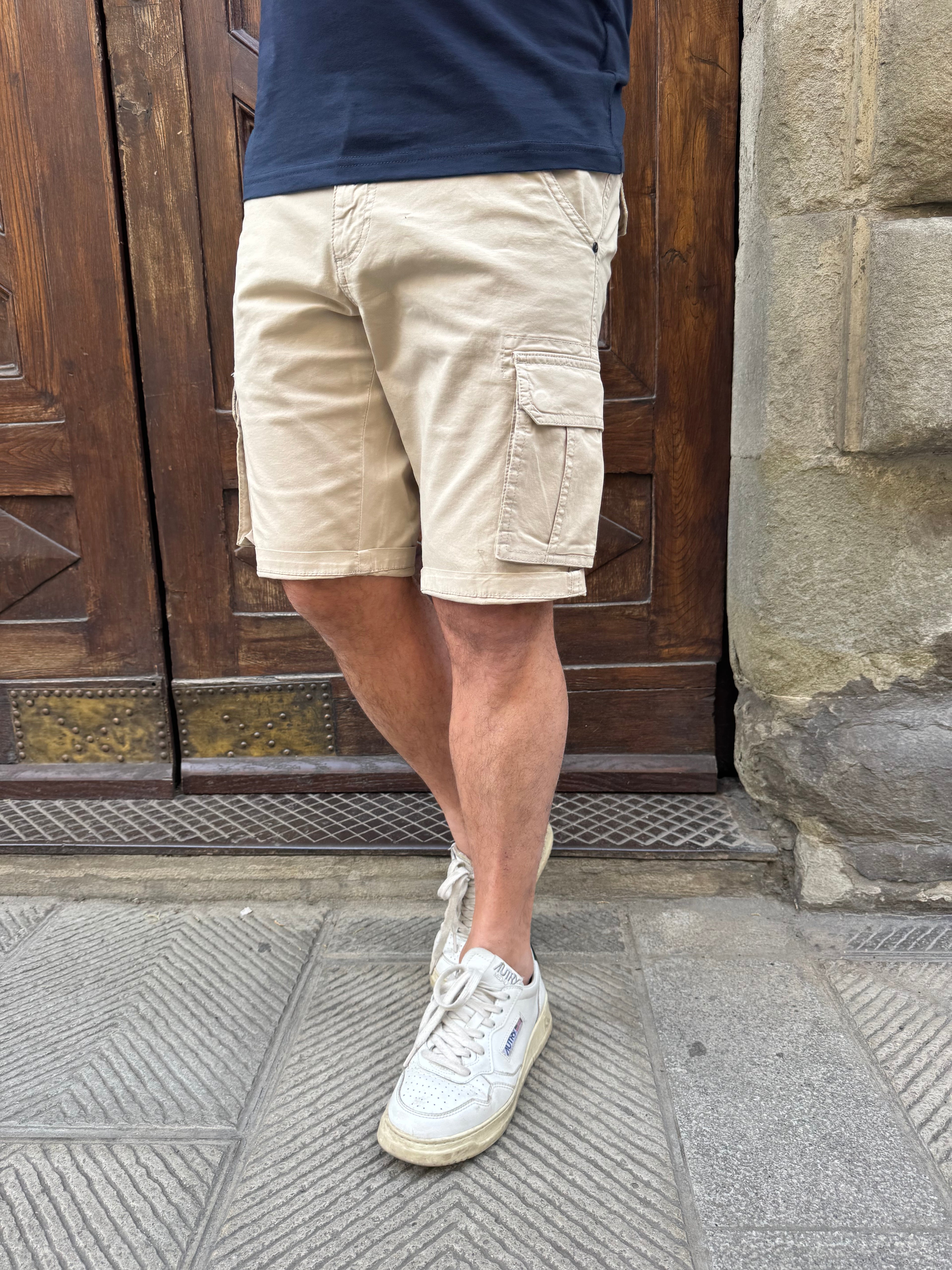 Bermuda cargo di TRÈZ beige