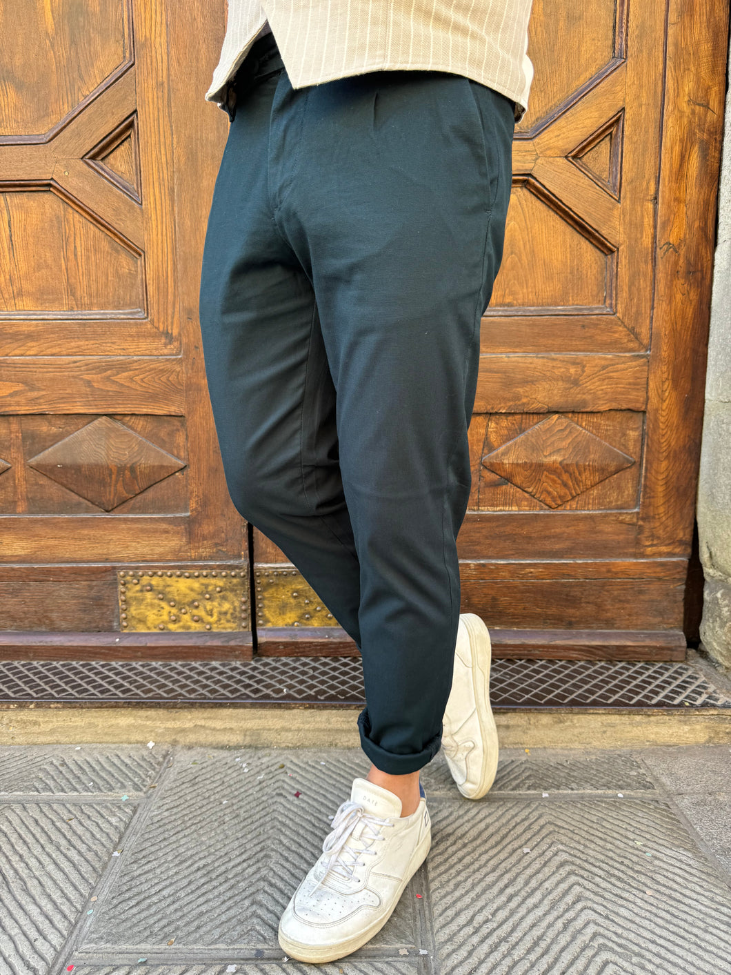 Pantalone Chinos di Trèz blu navy