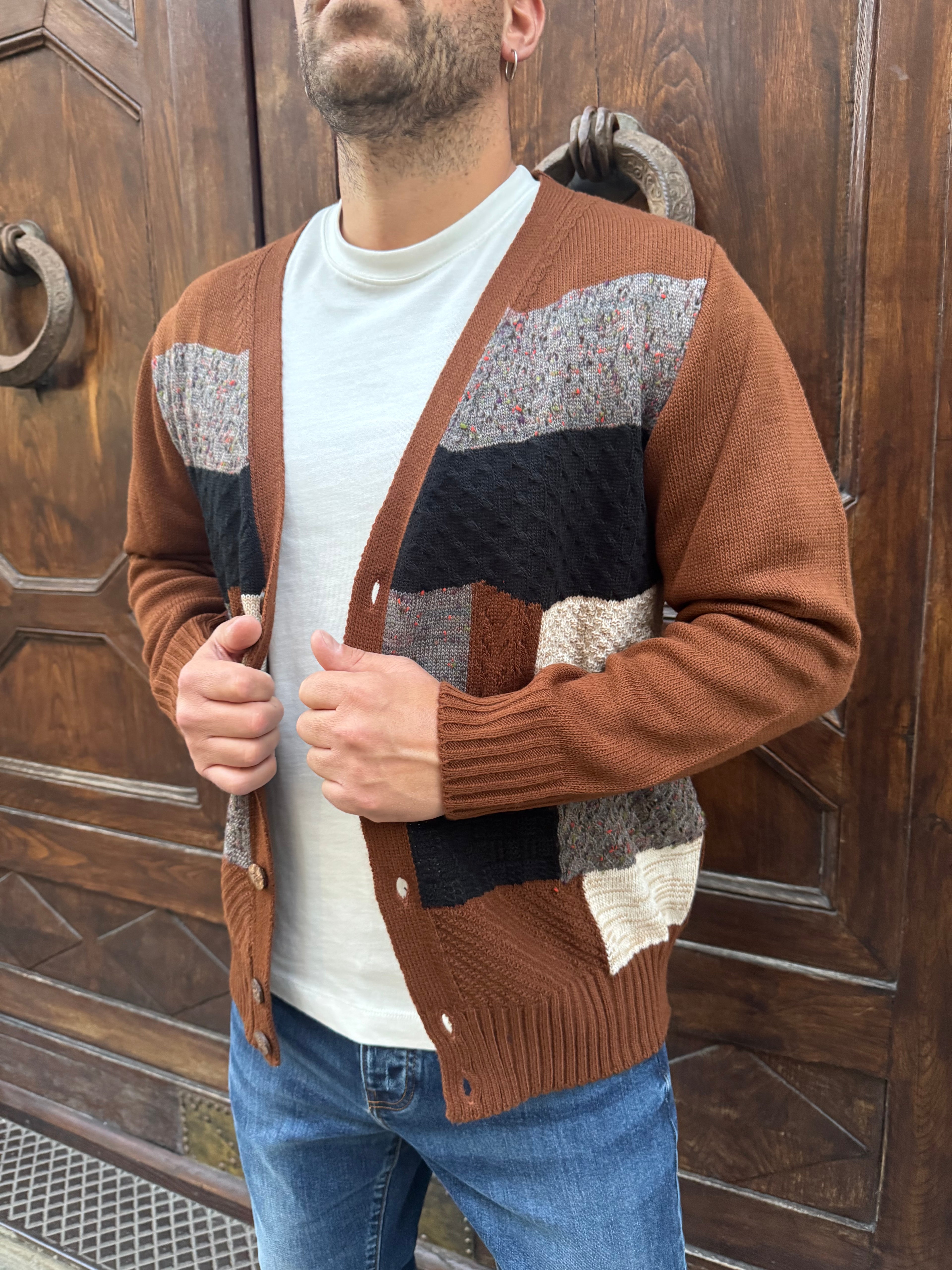 Cardigan Patch di Myden