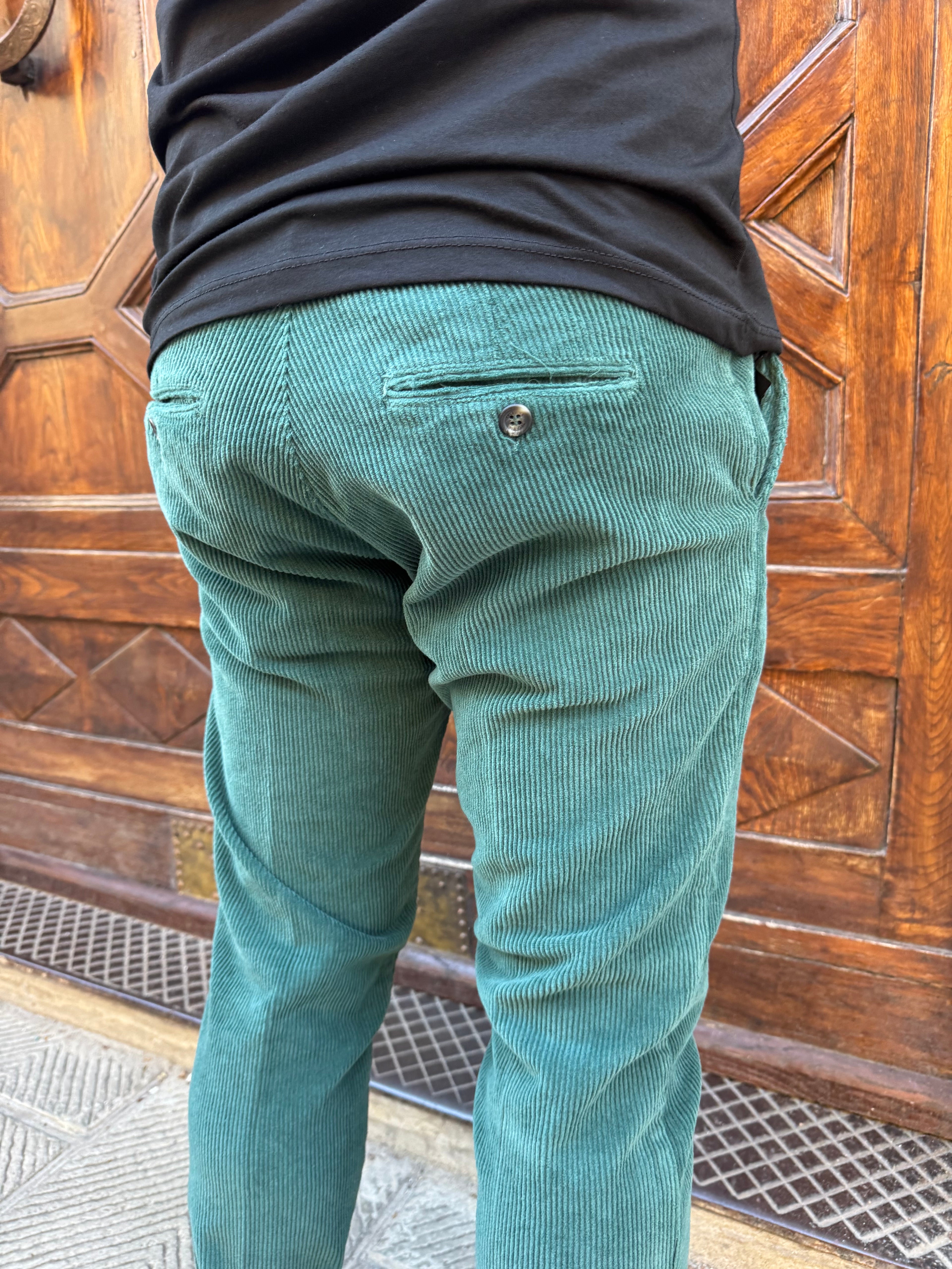 Pantalone Chinos in velluto di Telamira petrolio