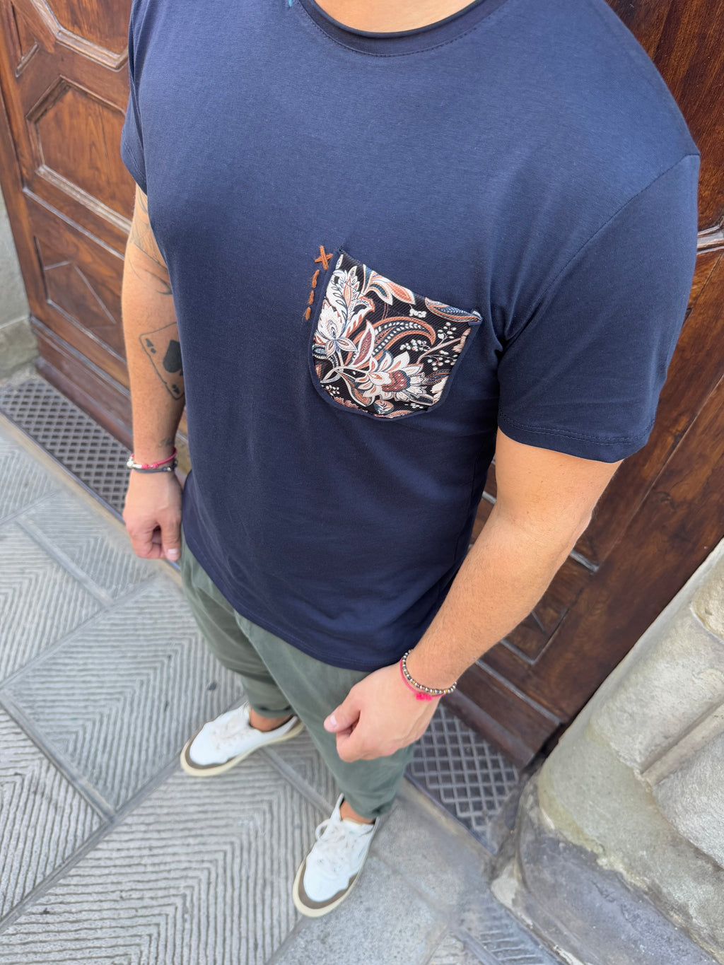 T-shirt James con taschino