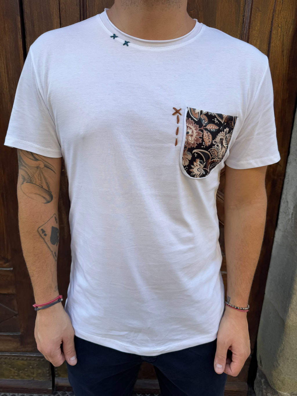 T-shirt James con taschino