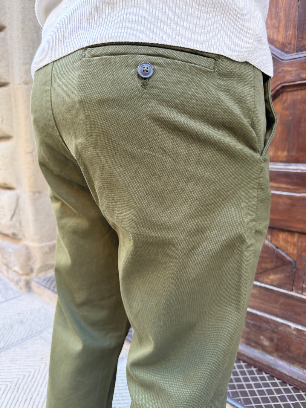 Pantalone Chinos di Hamaki-Ho in piquet verde