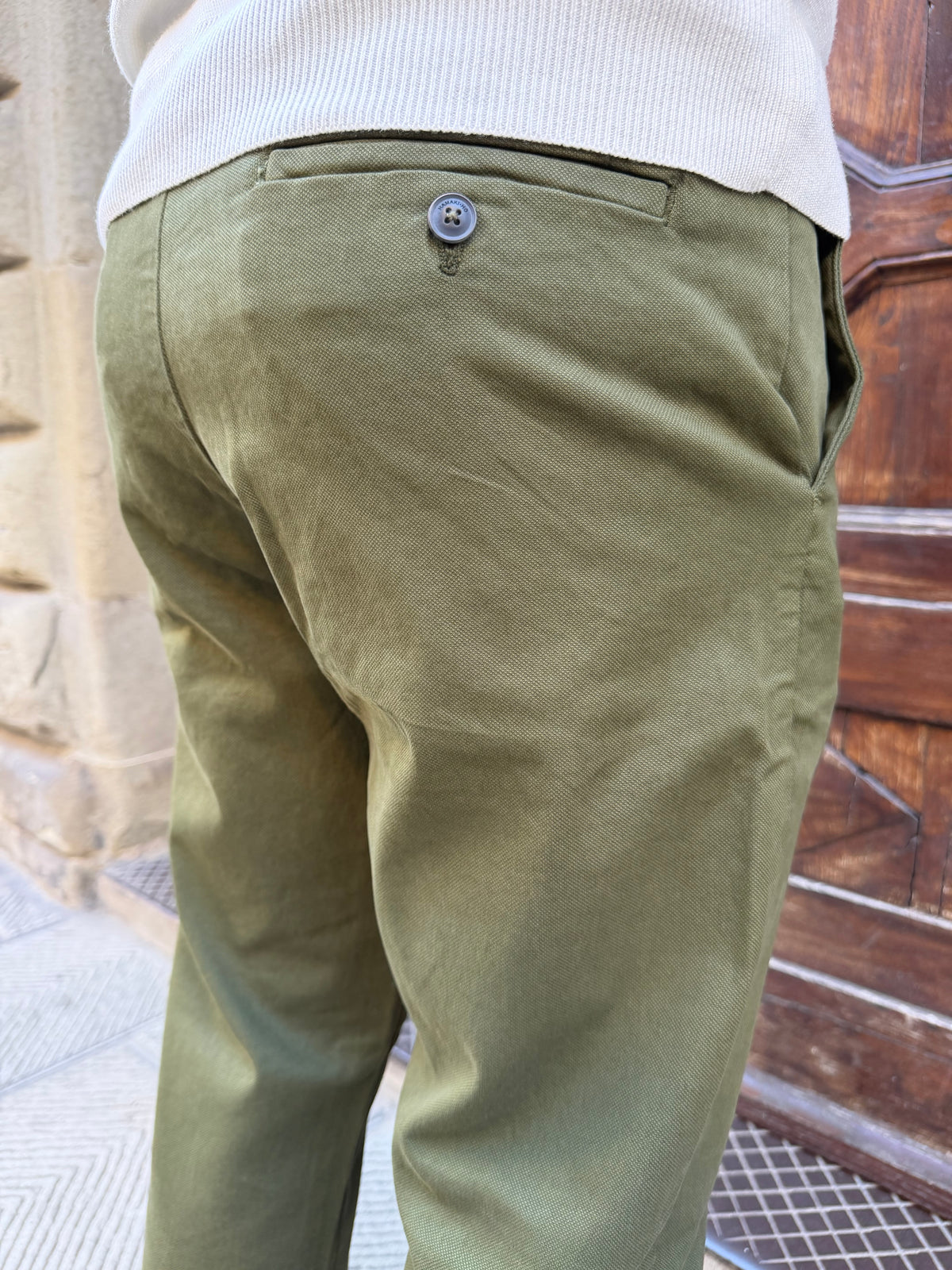 Pantalone Chinos di Hamaki-Ho in piquet verde