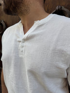 T-Shirt serafino di Tréz Bianca