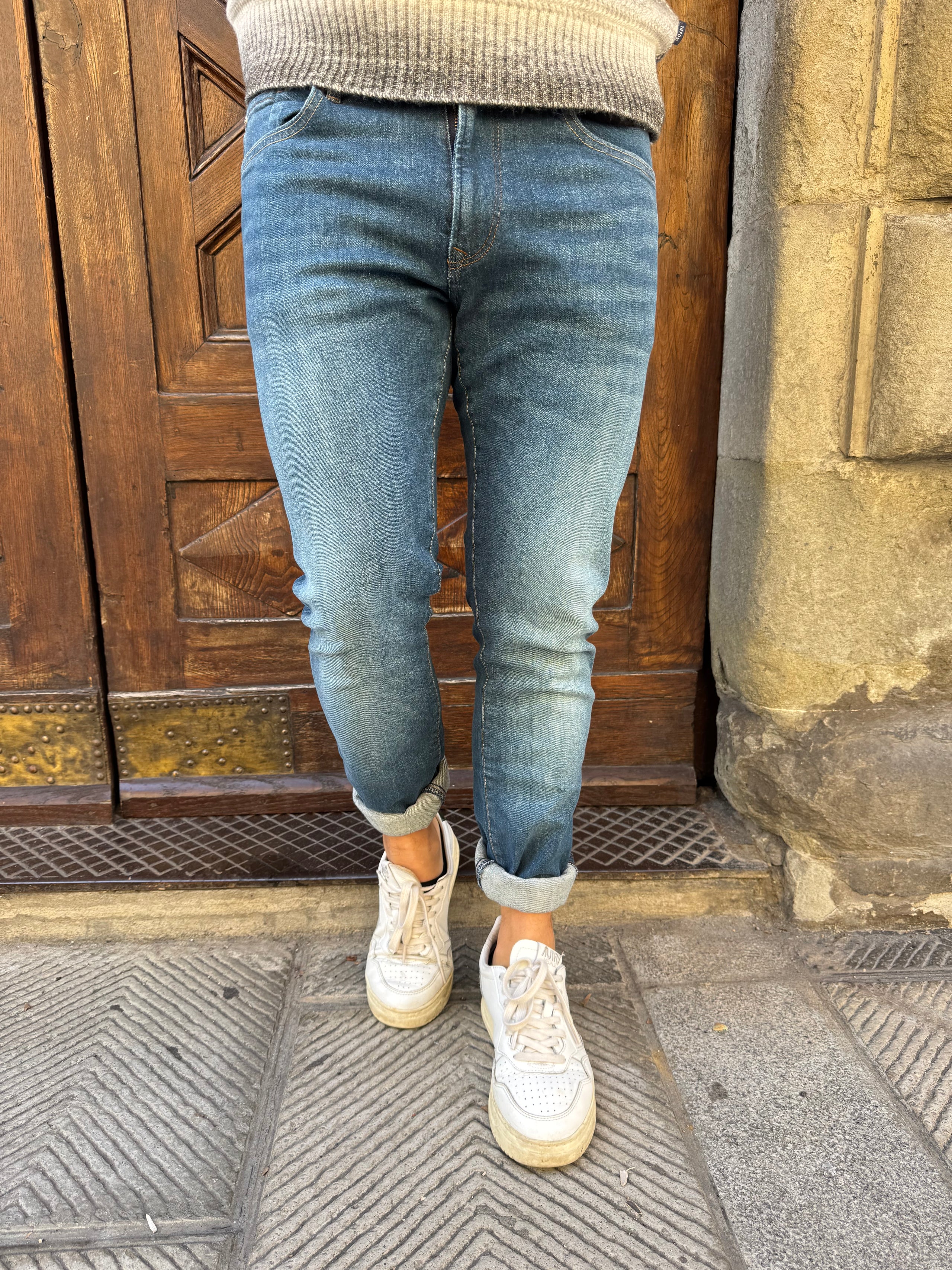 JEANS F/W 25-26