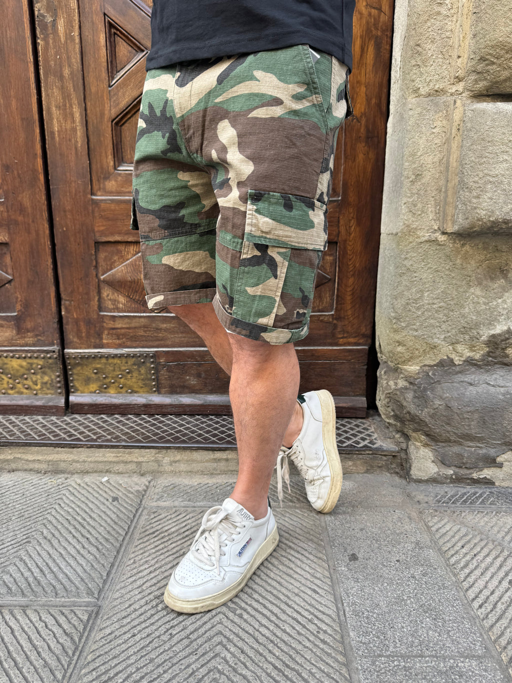 Bermuda cargo camouflage di Telamira