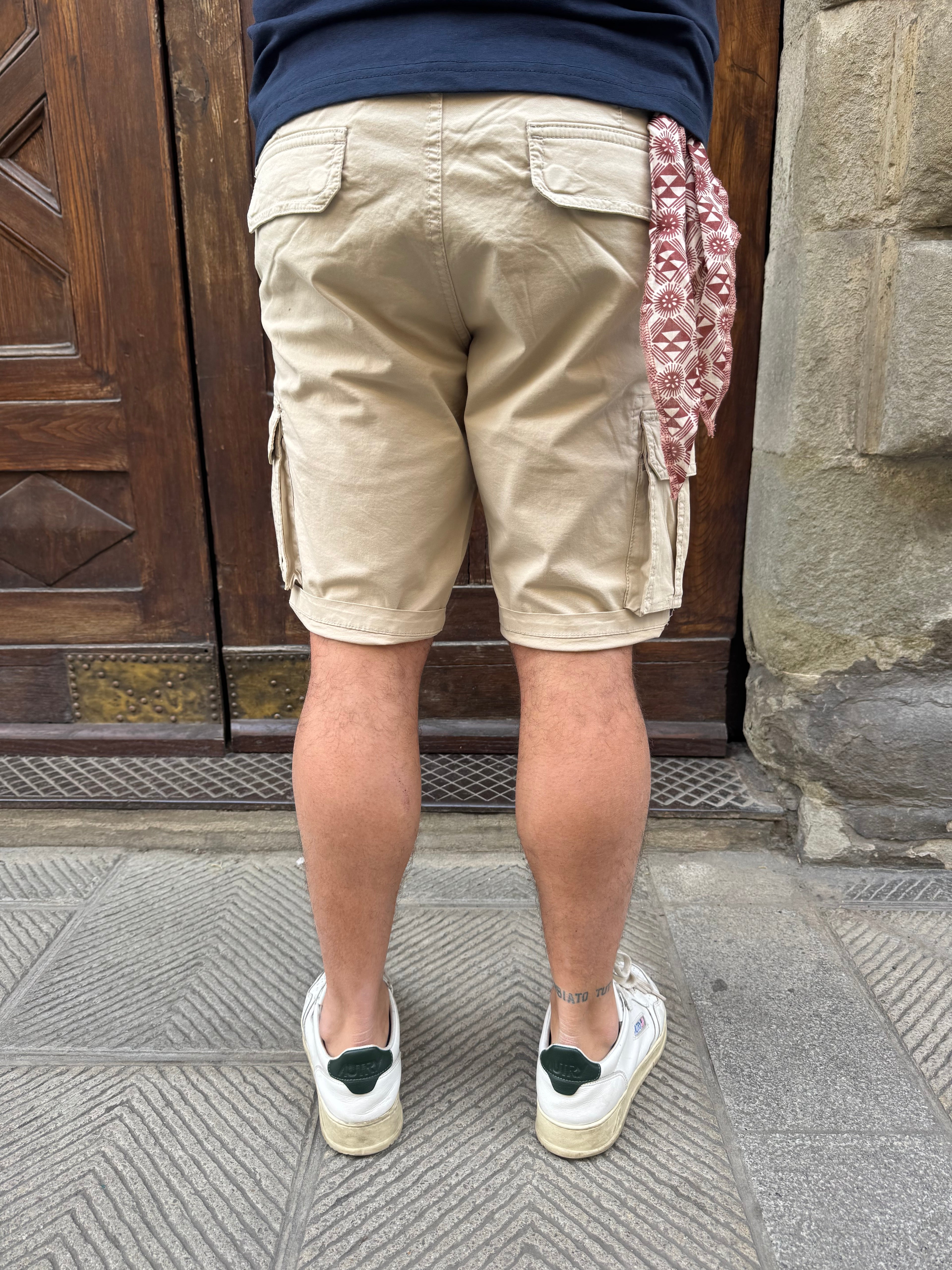 Bermuda cargo di TRÈZ beige
