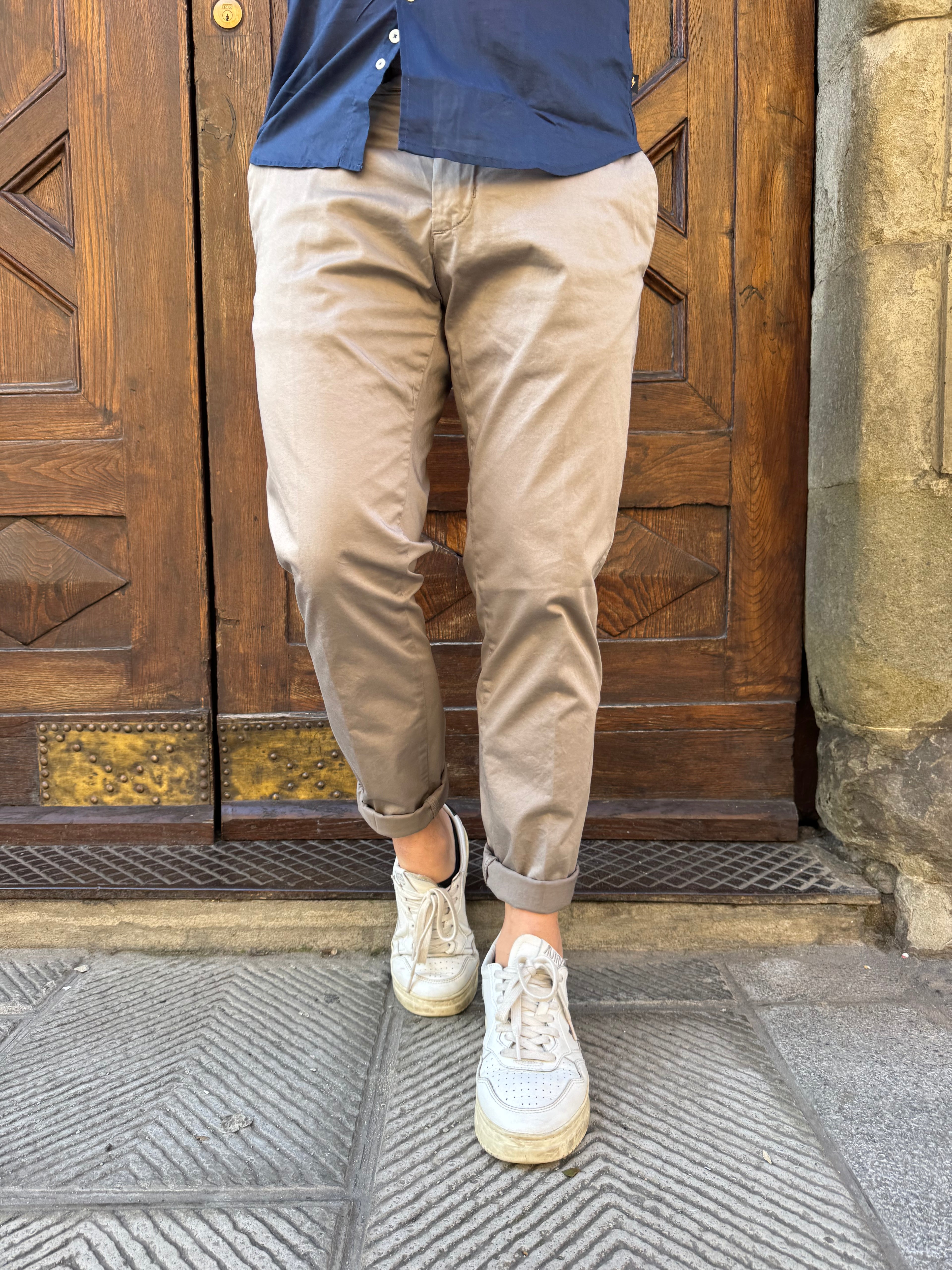 Pantalone Chinos di Telamira fango
