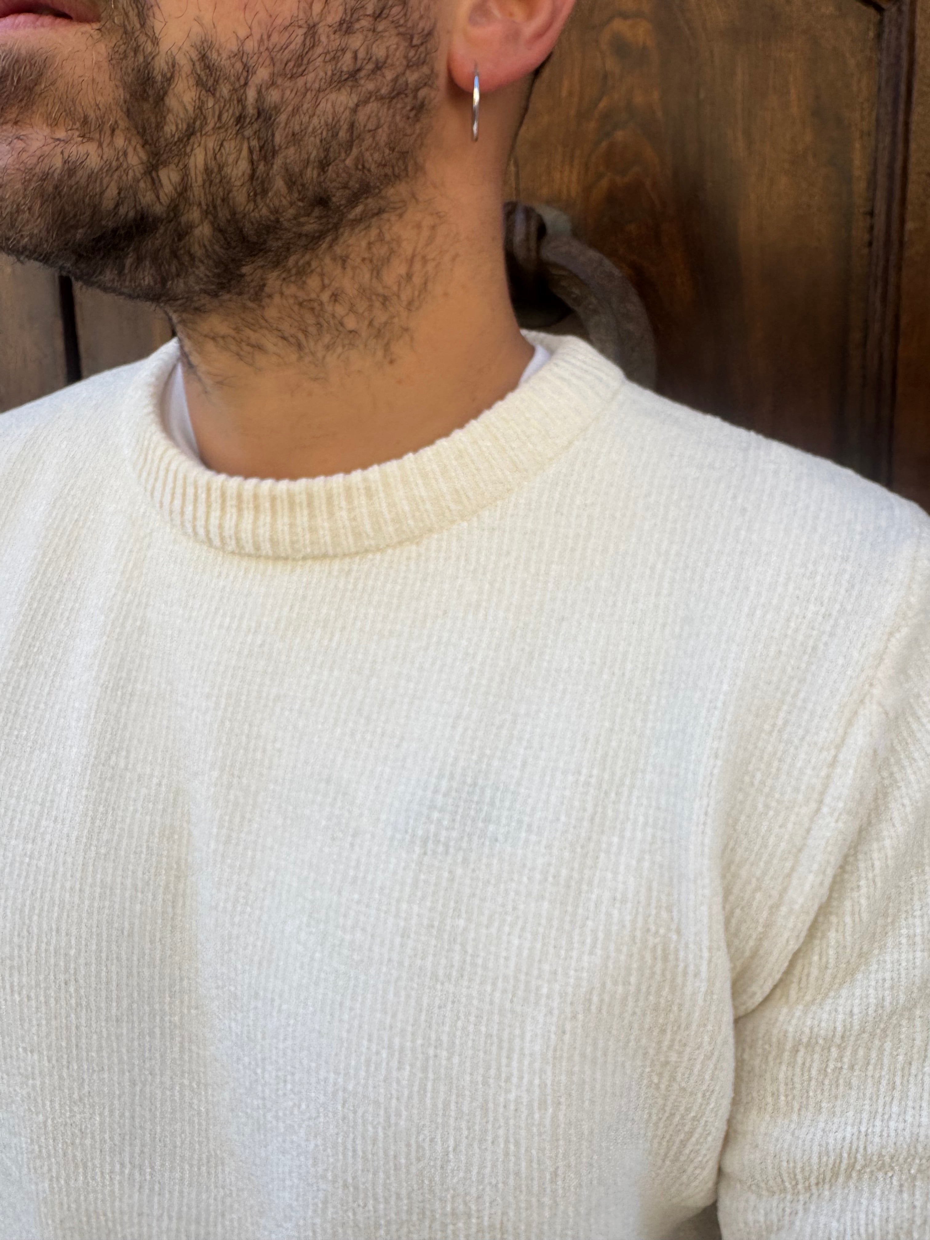 Maglione in ciniglia di Telamira panna