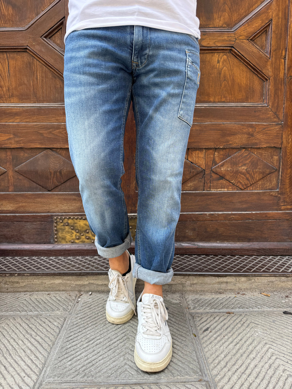 Jeans Works di Petrol Ind.