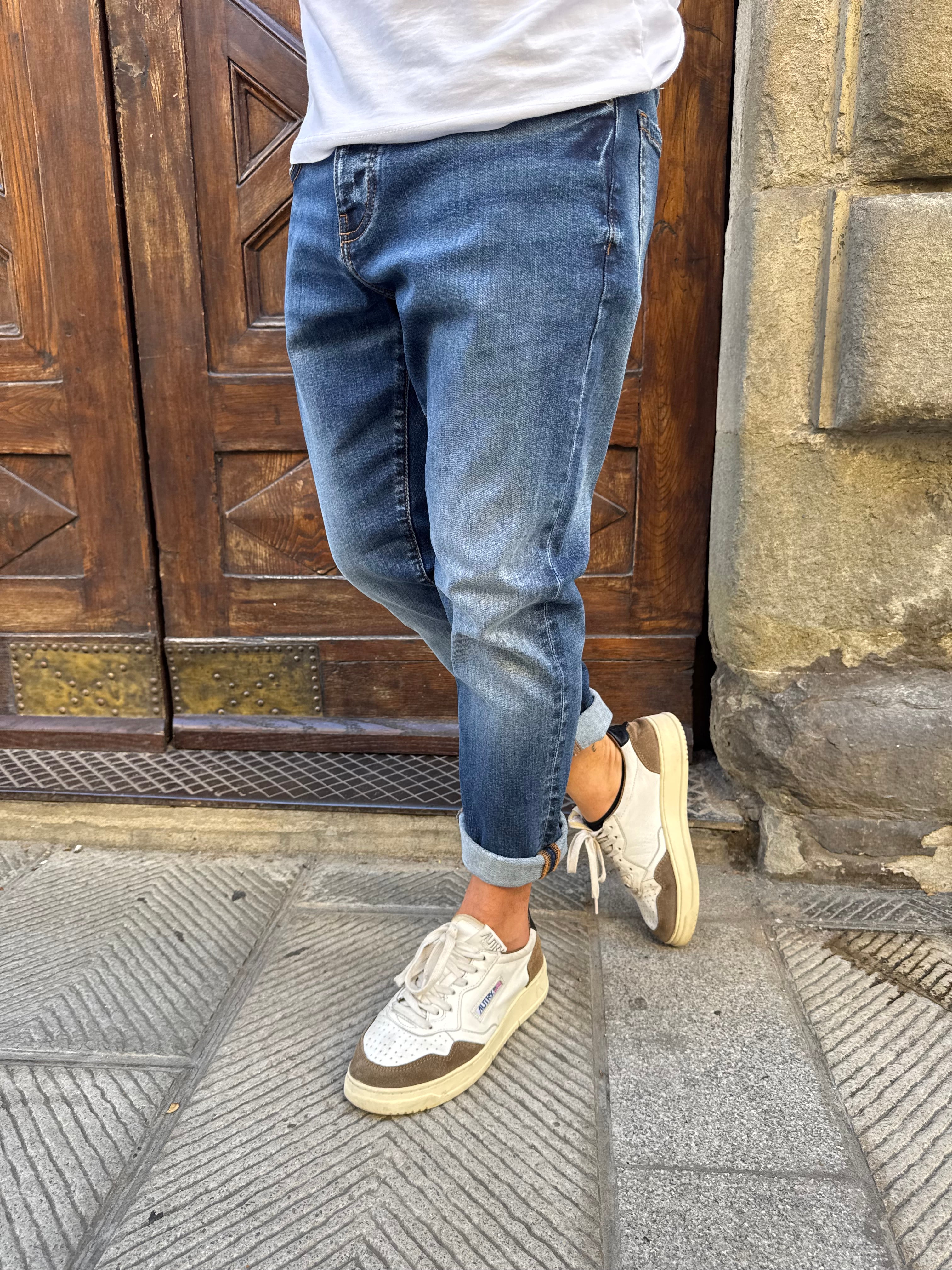 Jeans William di Hamaki