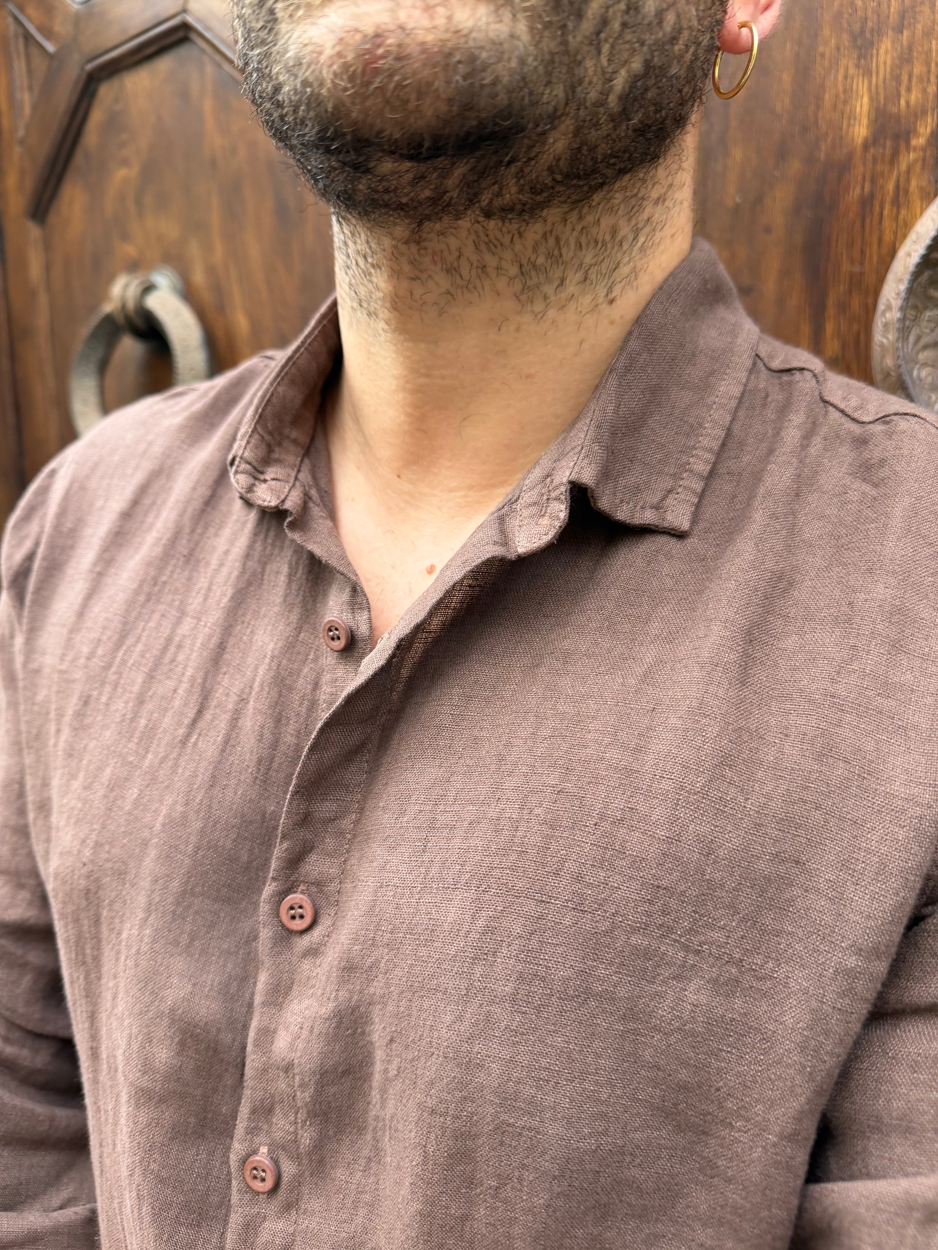 Camicia puro lino di 3.9 cioccolato