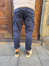 Carica l&#39;immagine nel visualizzatore di Gallery, Pantalone Cargo di Petrol Ind.
