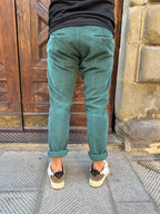 Pantalone Chinos in velluto di Telamira petrolio