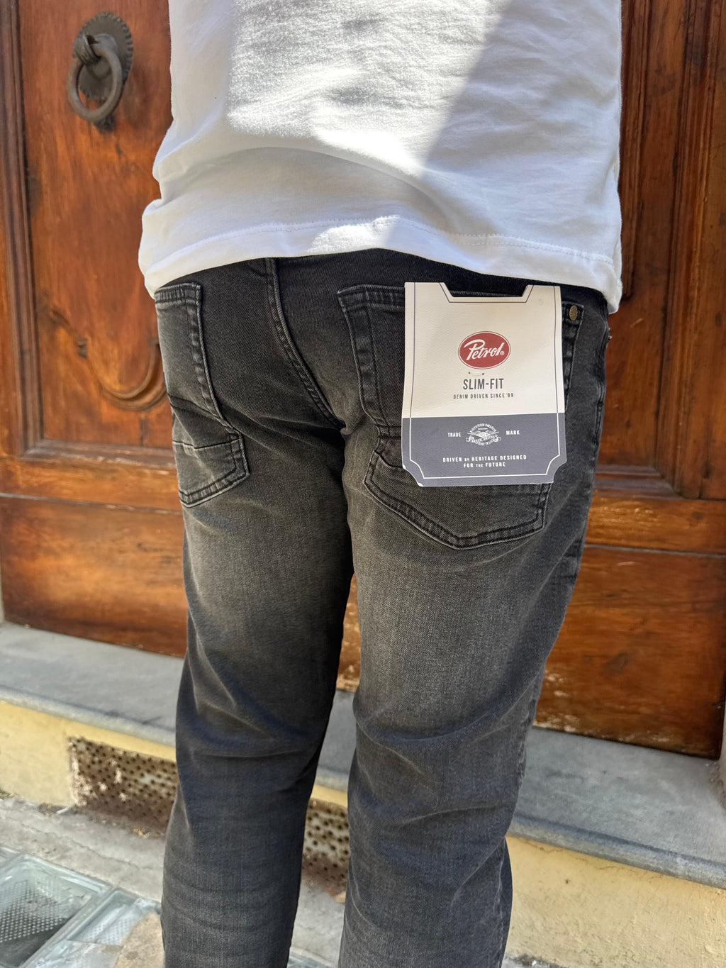 Jeans Grey di Petrol