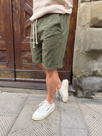 Bermuda Malibù di 3.9 in lino verde