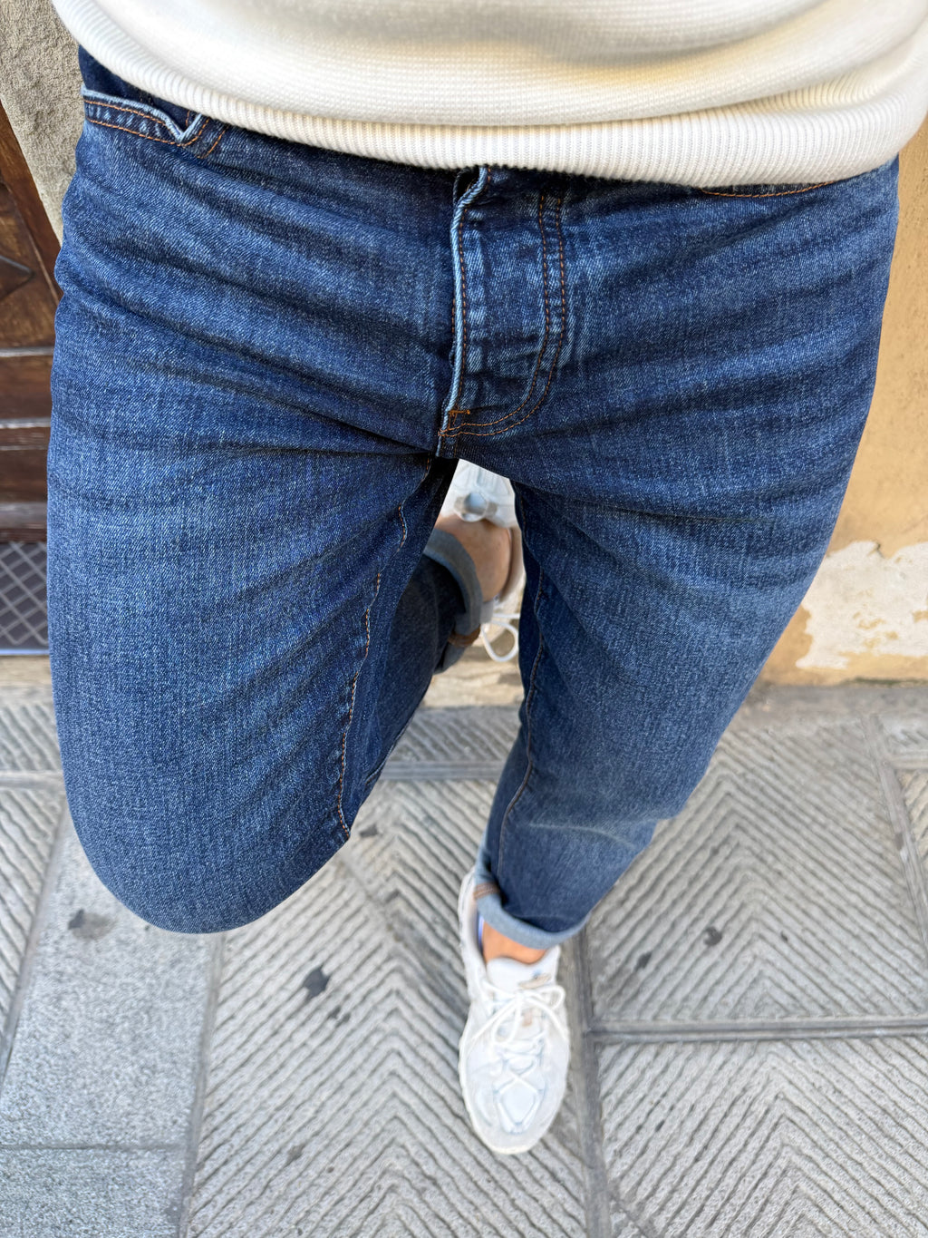 Jeans Steve di Hamaki-Ho